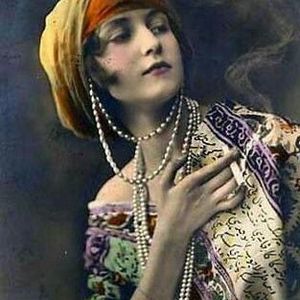 Meet your Posher, Niki